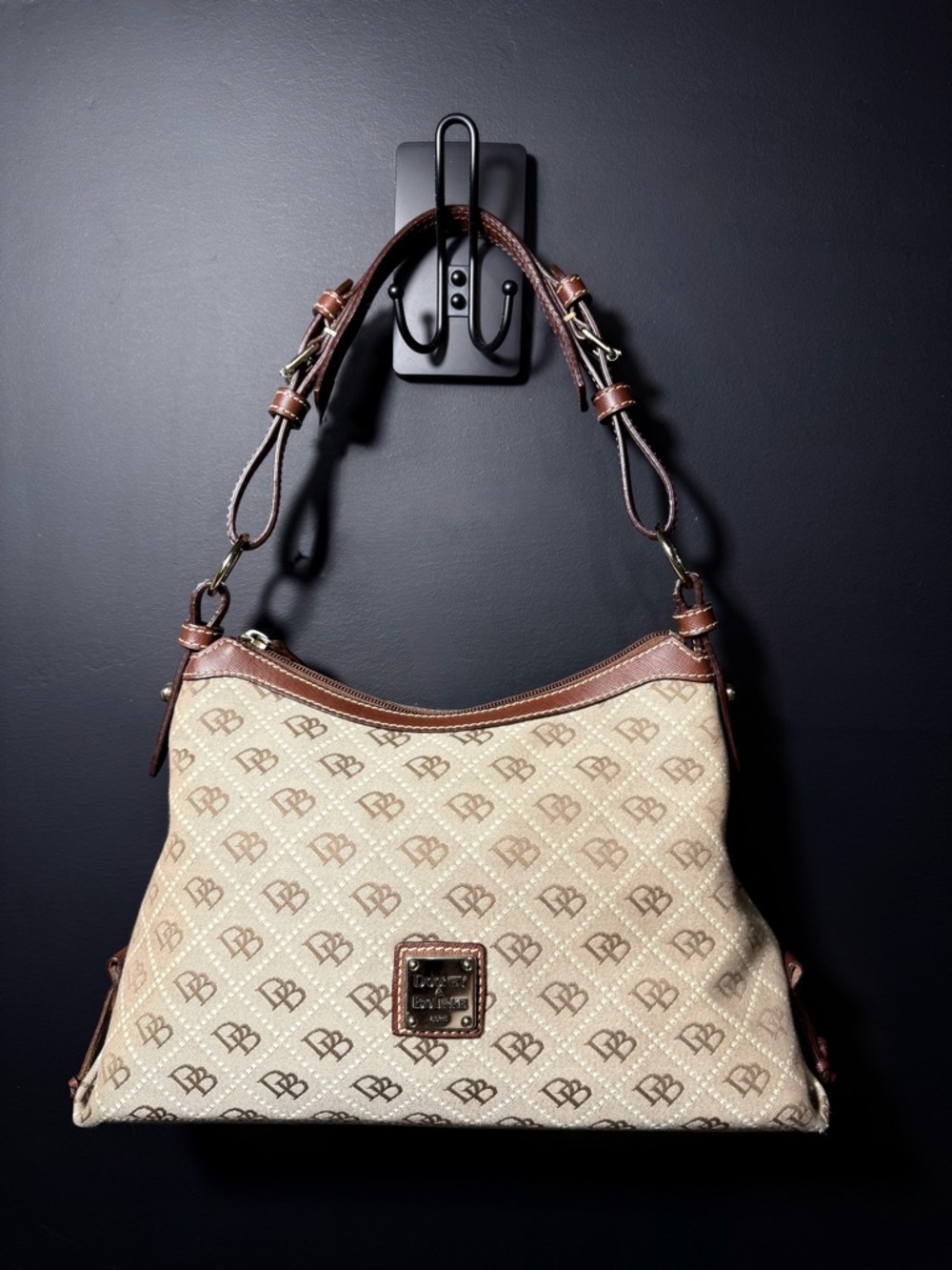 Dooney & Bourke DB Monogram Shoulder Bag Beige Brown Leather Y2K